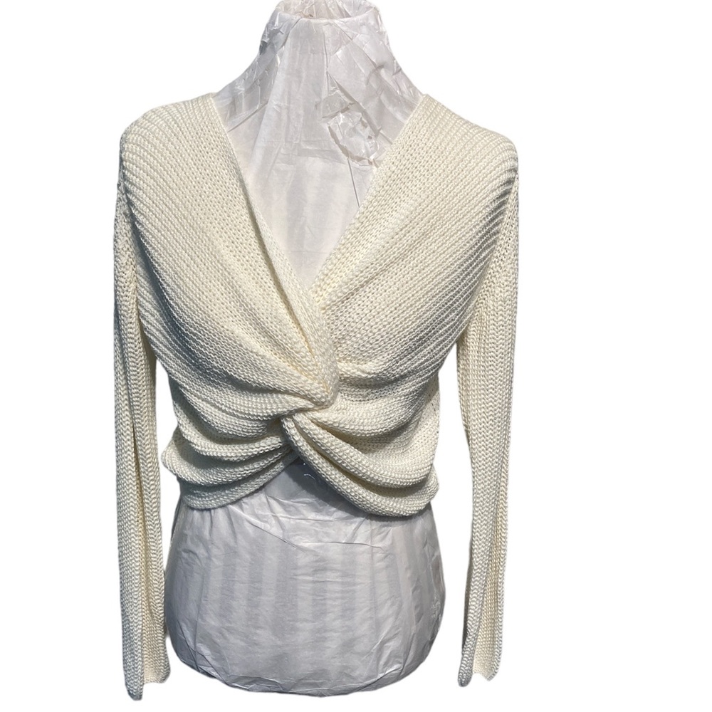 - - - - NWT  Neely Cream cropped knit sweater Long sleeve Top size S/M